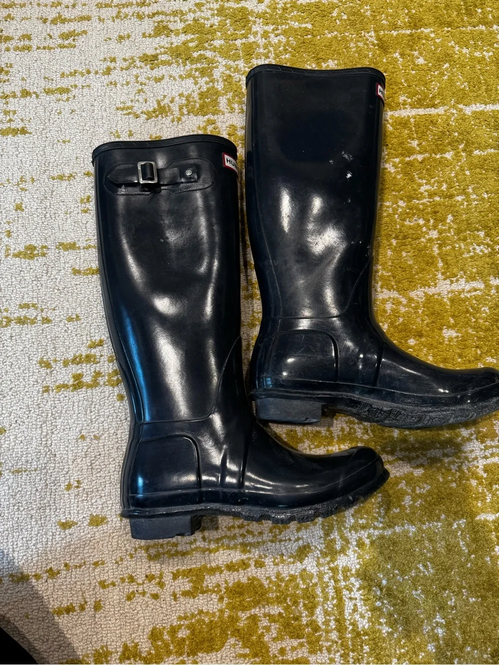 Hunter. Navy blue. Tall gloss. W Sz 8